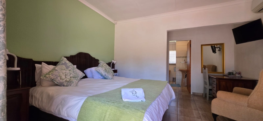 Commercial Property for Sale in Flamwood North West